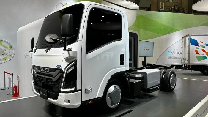 Isuzu Luncurkan Truk Masa Depan di Japan Mobility Show 2023